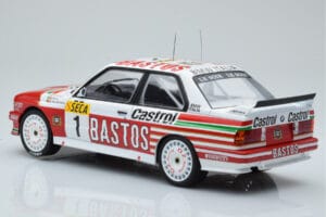 BMW M3 E30 Bastos #1 R. Ravaglia / E. Pirro / E. Van de Poele 24 Hours of Spa 1991 IXO 1:18 18RMC081A Metalli — kuva 5 / 6