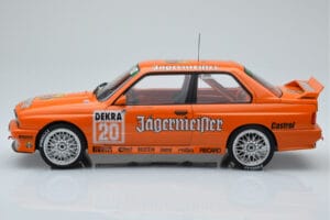 BMW M3 E30 Jagermeister #20 W. Gardner DTM Nurburgring 1992 IXO 1:18 18RMC082B Metalli — kuva 3 / 6
