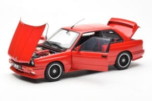 BMW M3 E30 Sport Evolution Cecotto Edition Punainen AUTOart 1:18 70566 Metalli — kuva 2 / 8