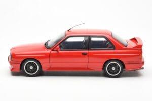 BMW M3 E30 Sport Evolution Cecotto Edition Punainen AUTOart 1:18 70566 Metalli — kuva 4 / 8