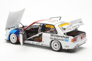 BMW M3 E30 #11 S. Soper Warsteiner DTM 1991 AUTOart 1:18 89146 Metalli — kuva 5 / 8