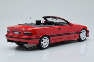 BMW M3 E36 Avoauto Punainen Otto 1:18 OT1048 Hartsi — kuva 2 / 6