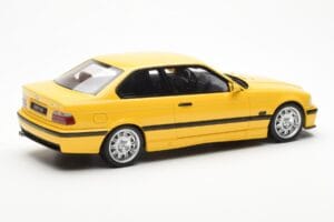 BMW M3 E36 Keltainen Otto 1:18 OT666 Hartsi — kuva 2 / 6