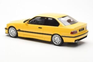 BMW M3 E36 Keltainen Otto 1:18 OT666 Hartsi — kuva 5 / 6