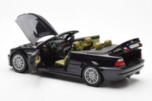 BMW M3 E46 Avoauto Musta Kyosho 1:18 80430024431 Metalli — kuva 5 / 8