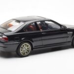 BMW M3 E46 Musta AUTOart 1:18 - image 3 of 8