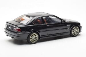 BMW M3 E46 Musta AUTOart 1:18 70541 Metalli — kuva 3 / 8