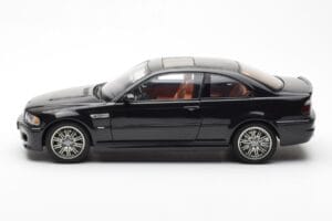 BMW M3 E46 Musta AUTOart 1:18 70541 Metalli — kuva 4 / 8