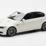 BMW M3 E90 Sedan Valkoinen GT Spirit 1:18