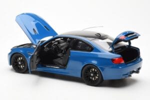 BMW M3 E92 Laguna Seca Blue Kyosho 1:18 08734LBL Metalli — kuva 5 / 8