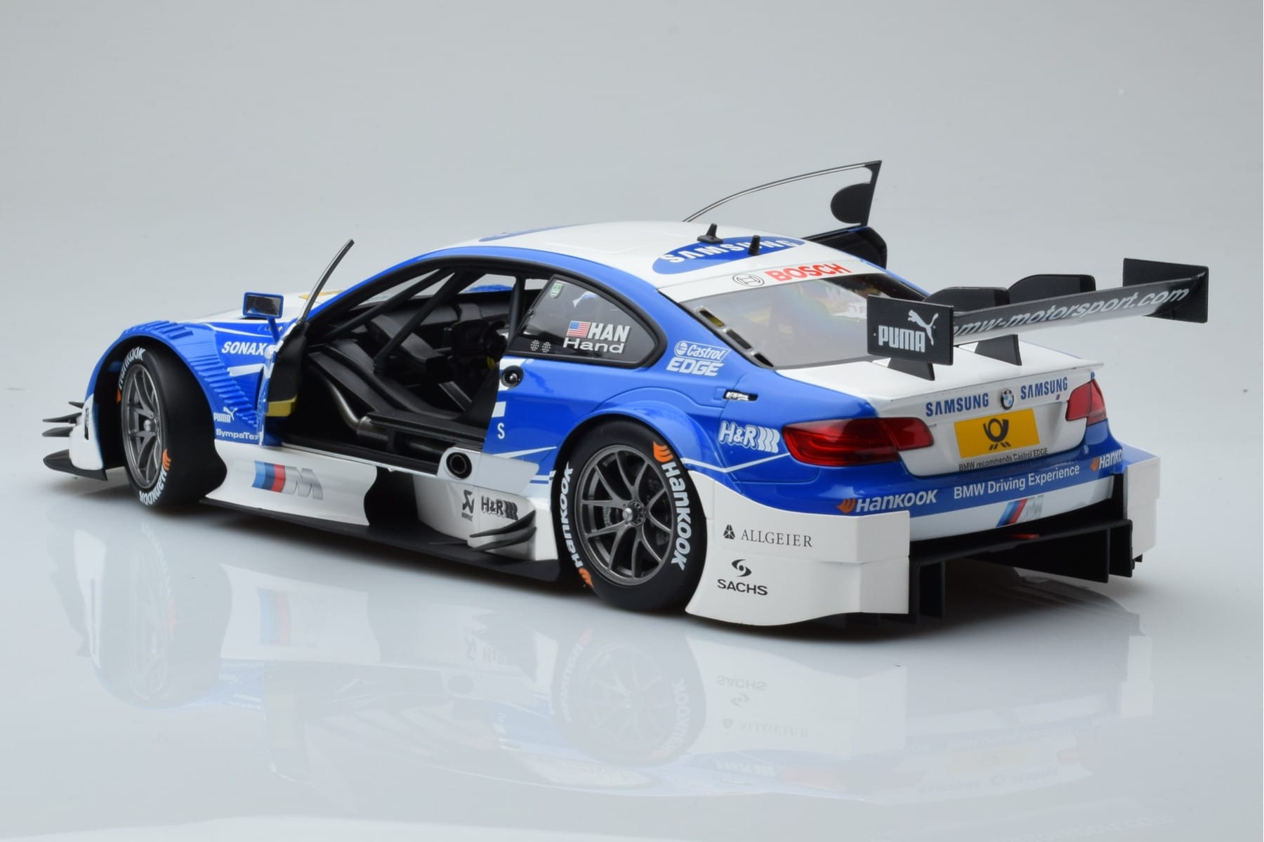 BMW M3 #2 BMW Team RMG A.J. Hand DTM 2012 Minichamps 1:18 100122202 Metalli — kuva 7 / 8