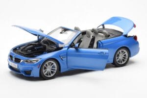 BMW M4 F83 Avoauto Yas Marina Sininen Paragon 1:18 80432339612 Metalli — kuva 2 / 8