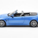BMW M4 F83 Avoauto Yas Marina Sininen Paragon 1:18 - image 4 of 8