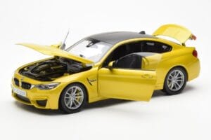 BMW M4 F82 Austin Keltainen Metallic Paragon 1:18 80432339606 Metalli — kuva 2 / 8