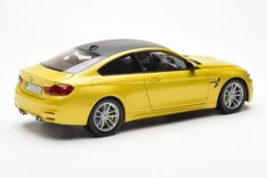 BMW M4 F82 Austin Keltainen Metallic Paragon 1:18 80432339606 Metalli — kuva 3 / 8