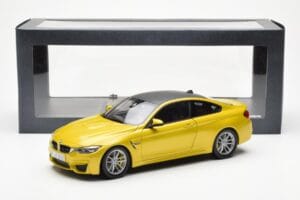 BMW M4 F82 Austin Keltainen Metallic Paragon 1:18 80432339606 Metalli — kuva 8 / 8