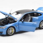 BMW M4 F82 Yas Marina Sininen Paragon 1:18 PA-97102 - image 2 of 8