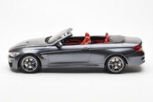 BMW M4 F83 Avoauto Harmaa GT Spirit 1:18 GT081 Hartsi — kuva 3 / 6
