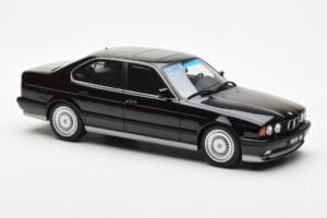 BMW M5 E34 Musta Otto 1:18 OT690 Hartsi — kuva 4 / 6
