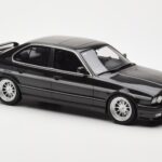 BMW M5 E34 Hartge H5 V12 Diamond Musta Metallic Otto 1:18 - image 4 of 6