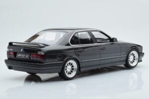 BMW M5 E34 Hartge Musta Otto 1:18 OT362B Hartsi — kuva 5 / 6