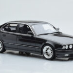 BMW M5 E34 Hartge Musta Otto 1:18 - image 6 of 6