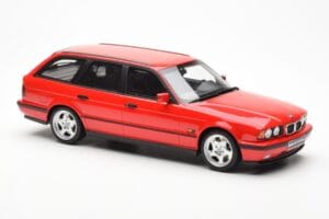 BMW M5 E34 Touring Punainen Otto 1:18 OT951 Hartsi — kuva 4 / 6