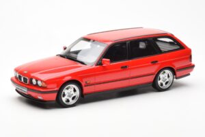 BMW M5 E34 Touring Punainen Otto 1:18 OT951