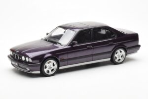 BMW M5 E34 Violetti Otto 1:18 OT106