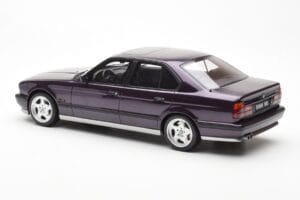 BMW M5 E34 Violetti Otto 1:18 OT106 Hartsi — kuva 5 / 6