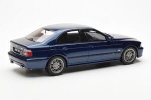 BMW M5 E39 Avus Blue Paint Issue Otto 1:18 OT070 Hartsi — kuva 2 / 6
