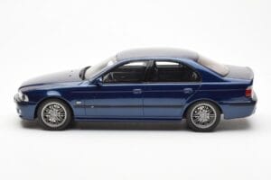 BMW M5 E39 Avus Blue Paint Issue Otto 1:18 OT070 Hartsi — kuva 3 / 6