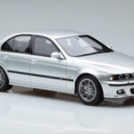 BMW M5 E39 Hopea Otto 1:18 - image 4 of 7