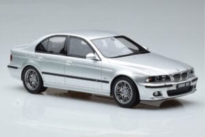 BMW M5 E39 Hopea Otto 1:18 OT747B Hartsi — kuva 4 / 7