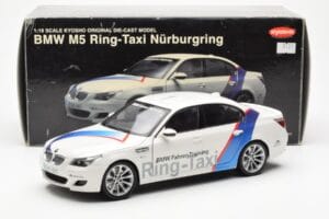 BMW M5 E60 Ring Taxi Nurburgring Kyosho 1:18 08593RT Metalli — kuva 8 / 8
