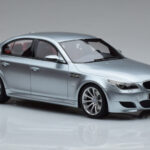 BMW M5 E60 Hopea Otto 1:18 - image 4 of 6