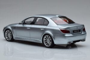 BMW M5 E60 Hopea Otto 1:18 OT426 Hartsi — kuva 5 / 6