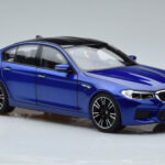 BMW M5 F90 Marina Bay Sininen Norev 1:18 - image 5 of 7