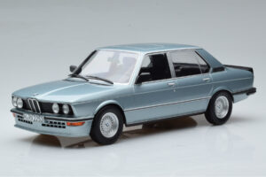 BMW M535i E12 Sininen Norev 1:18