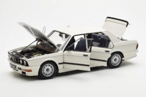 BMW M535i E28 Alpine Valkoinen AUTOart 1:18 75161 Metalli — kuva 2 / 10