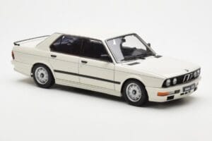 BMW M535i E28 Alpine Valkoinen AUTOart 1:18 75161 Metalli — kuva 6 / 10