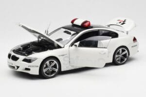 BMW M6 E63 MotoGP Safety Car 2006 Kyosho 1:18 08707GPB Metalli — kuva 2 / 8
