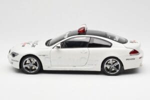 BMW M6 E63 MotoGP Safety Car 2006 Kyosho 1:18 08707GPB Metalli — kuva 4 / 8
