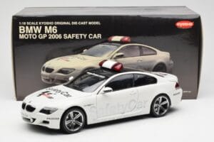 BMW M6 E63 MotoGP Safety Car 2006 Kyosho 1:18 08707GPB Metalli — kuva 8 / 8