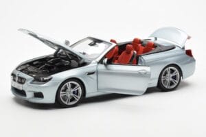 BMW M6 F12 Avoauto Silverstone Hopea II Paragon 1:18 80432253656 Metalli — kuva 2 / 8