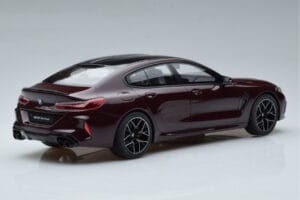 BMW M8 F93 Competition Gran Coupe Ametriini Metallic GT Spirit 1:18 GT285 Hartsi — kuva 2 / 6