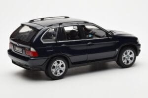 BMW X5 4.4i E53 Tumma Sininen Kyosho 1:18 08521DB Metalli — kuva 3 / 8