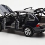 BMW X5 4.4i E53 Tumma Sininen Kyosho 1:18 - image 5 of 8