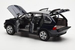 BMW X5 4.4i E53 Tumma Sininen Kyosho 1:18 08521DB Metalli — kuva 5 / 8