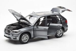 BMW X5 F15 Space Harmaa Paragon 1:18 80432318988 Metalli — kuva 2 / 8